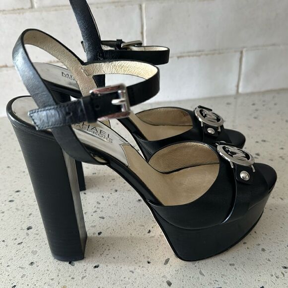Michael Kors Racquel Platform Black Leather high Block Heels Open Toe Size 6.5M - Picture 16 of 16